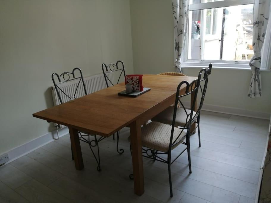 Villa Seaside 2 Bed Terraced House With Garden Hastings Exterior foto