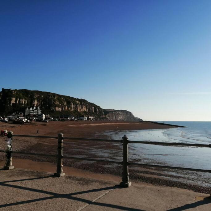 Villa Seaside 2 Bed Terraced House With Garden Hastings Exterior foto