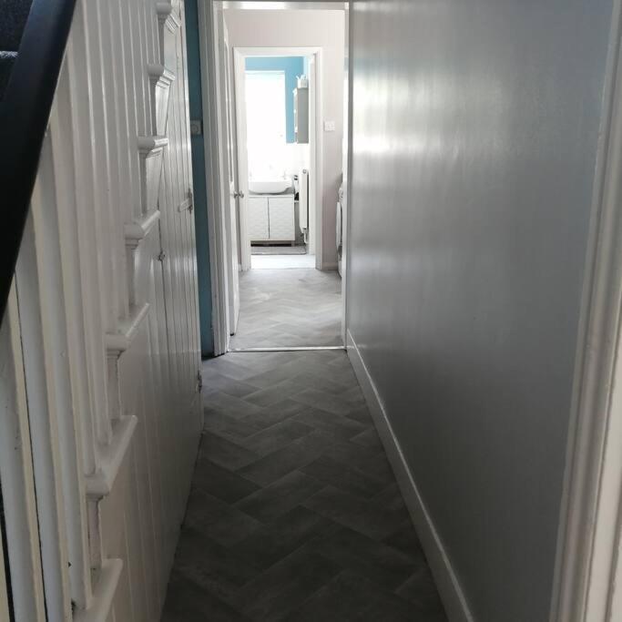 Villa Seaside 2 Bed Terraced House With Garden Hastings Exterior foto